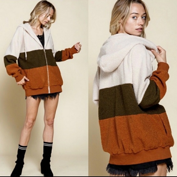 mittoshop Tops - Nwt Poodle Oversized fur zip-up hoodie